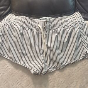 O'Neill Black‎ and White Striped Athletic Shorts